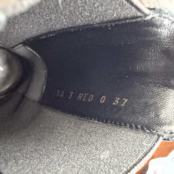 Valentino Black Stud-Trim Platform Chelsea Boots - Picture 14 of 15